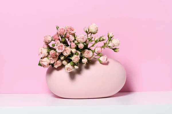 Beautiful Bouquet Small Roses Pink Background — Photo