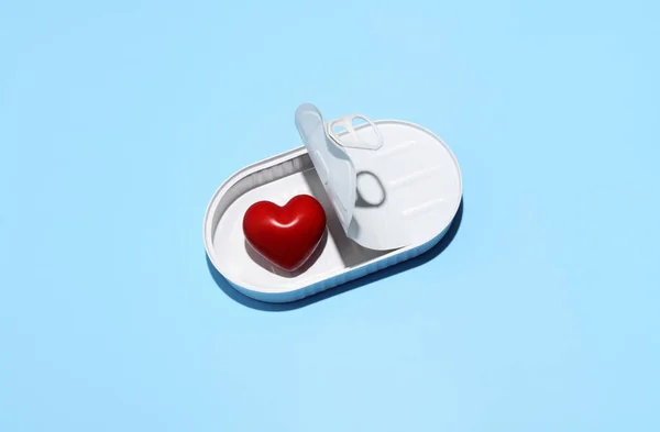 Conceptual Image Tin Can Heart — ストック写真