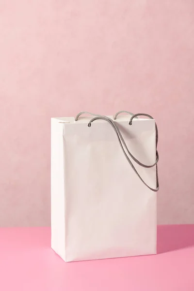 White Shopping Bag Pink Background — Stock fotografie