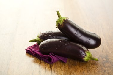 çiğ patlıcan
