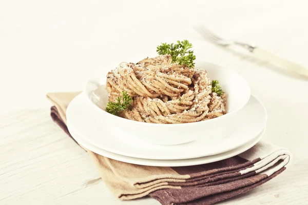 Pasta with walnut pesto — Stock Photo, Image