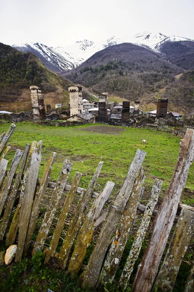 Village Ushguli en Haute-Svaneti en Géorgie — Photo
