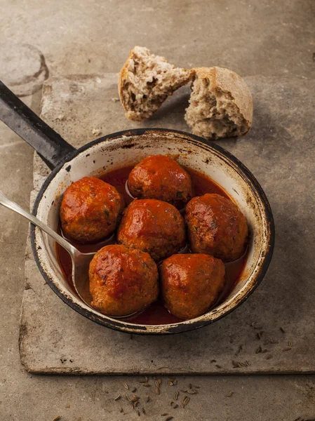 Albóndigas en sartén —  Fotos de Stock