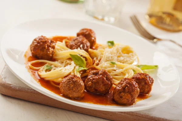 Pâtes aux boulettes de viande Photo De Stock