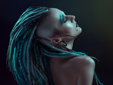 dreadlocks ile genç kadın