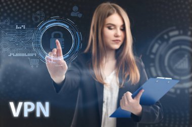 İş, Teknoloji, İnternet ve ağ konsepti. Genç işadamı geleceğin sanal ekranı üzerinde çalışıyor ve VPN yazısını görüyor.