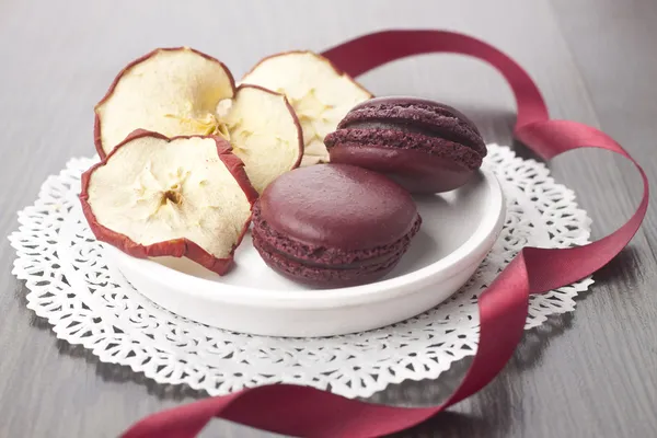 Claret macaroons — Stock Photo, Image