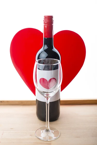 Com amor. Coração. Dia dos Namorados. Vinho . — Fotografia de Stock