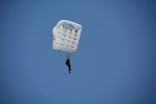 Um homem no céu — Fotografia de Stock