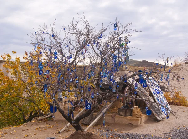 Adornos en el árbol — Foto de Stock