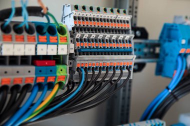 Konutlarda akıllı ev otomasyonu için KNX kontrol paneli. seçici odak.