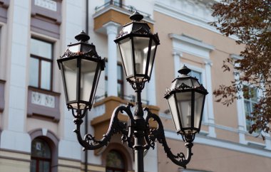 eski sokak lambası
