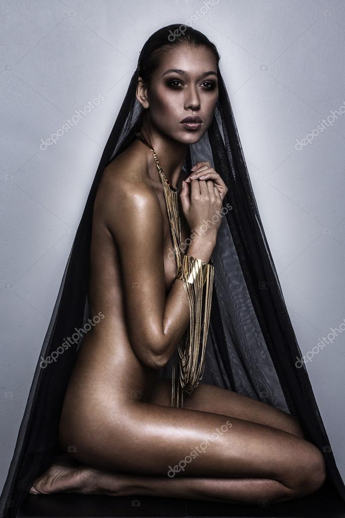 Free Nude Model Photos