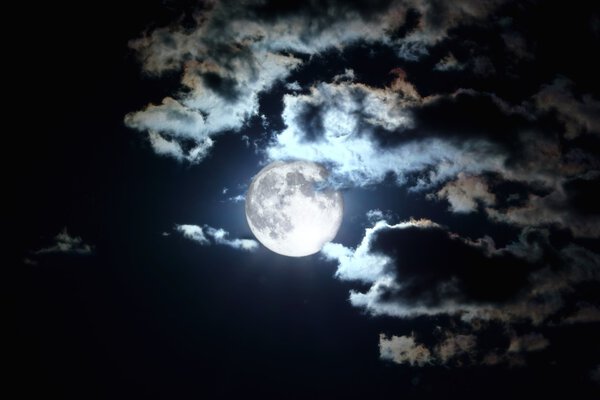 Moon and clouds in the beautiful night
