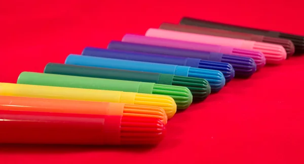 Veelkleurige pennen — Stockfoto