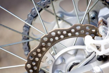 Motocross üzerinde fren