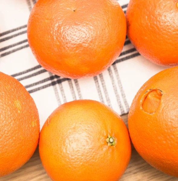 Oranges on cloth — Stock Photo, Image