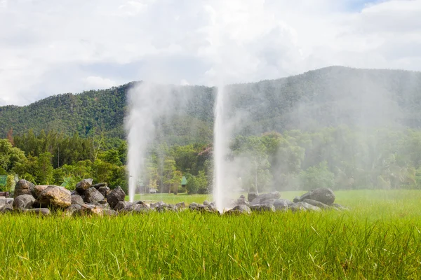 Geyser in un parco nazionale in Thailandia — Foto Stock
