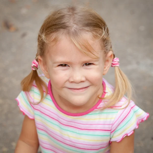 Mutlu çocuk portresi — Stok fotoğraf