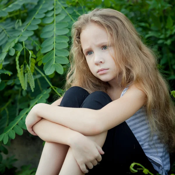 Ritratto di bambino triste — Foto Stock