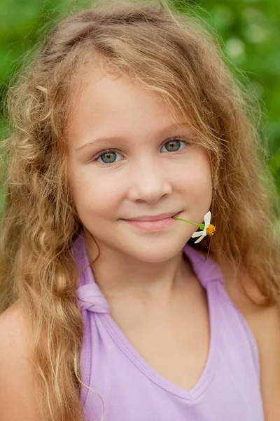 Portrait of a girl with flower — Stock Photo, Image