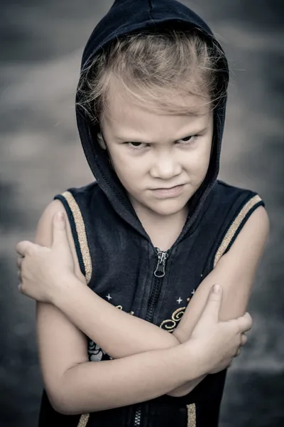 Portret van een verdrietig meisje — Stockfoto