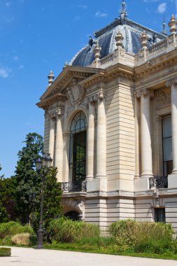 Paris güzel eski bina