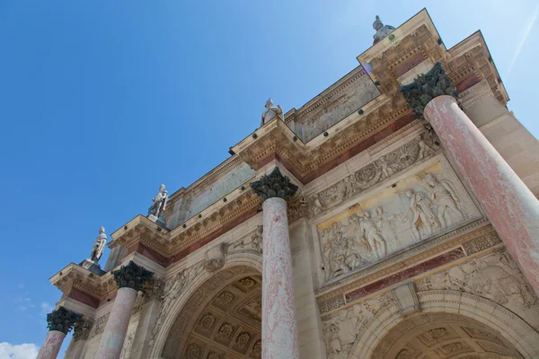 Arch with pillars in Paris — Stock Photo, Image