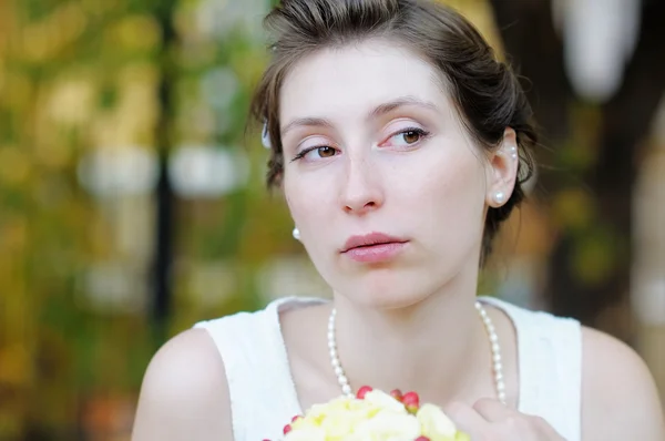 Giovane sposa triste — Foto Stock