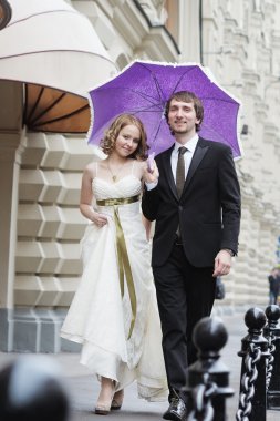 Gelin ve damat yürüyüş