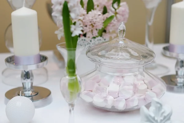 Delicious wedding sweets — Stock Photo, Image