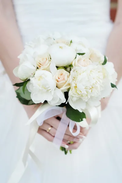 Bouquet de fleurs de mariage — Photo