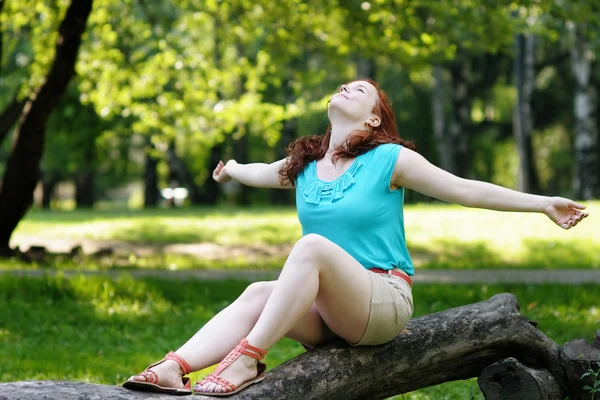 Happy young woman — Stock Photo, Image