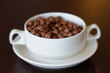 ?süt ile hocolate mısır gevreği