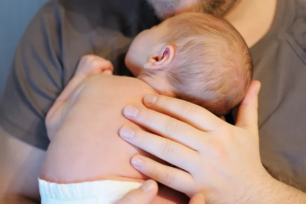 Dulce bebé recién nacido — Foto de Stock