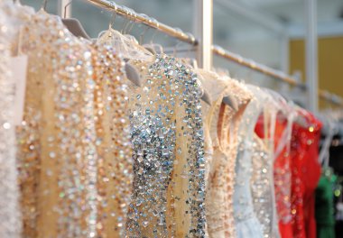 bir kaç güzel düğün veya elbiseler Akşam