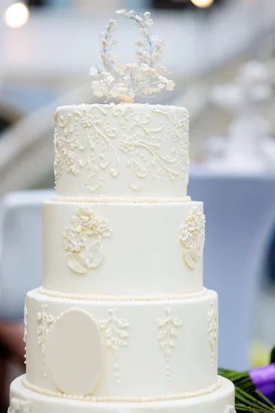 Délicieux gâteau de mariage — Photo