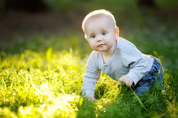 Bambino al parco — Foto Stock