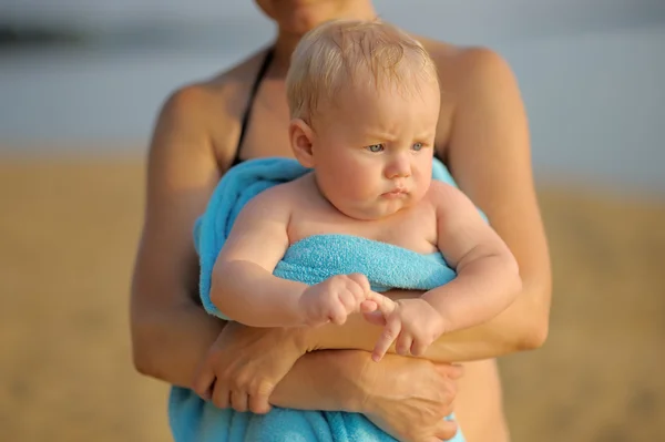 Donna con bambino bambino — Foto Stock