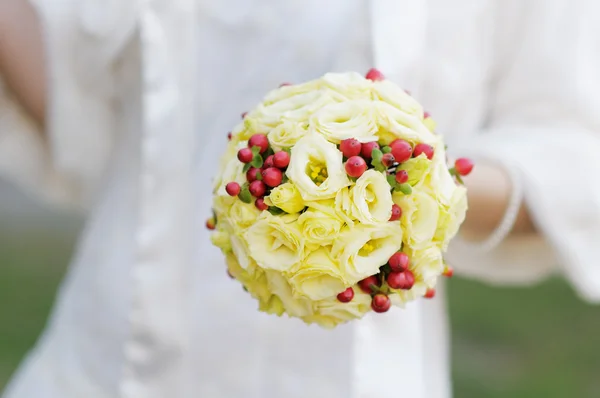 Buquê de flores de casamento — Fotografia de Stock