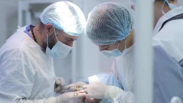 Surgeon Nurse Dental Operation Anesthetized Patient Operating Room Installation Dental — Stock Video