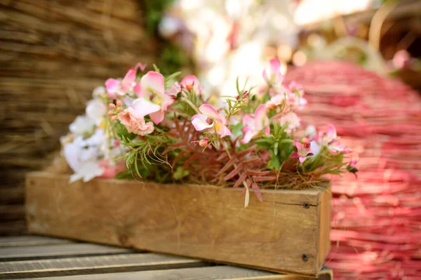 Easter Decorations Outdoor Celebrations Traditions Easter Holiday Flowers Wooden Boxes — Stock Photo, Image