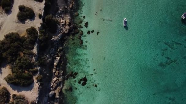 Drohnenaufnahme Der Felsigen Küste Und Des Mittelmeers Der Nähe Des — Stockvideo