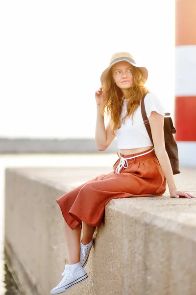 Charming Young Tourist Woman Sitting Background Lighthouse Attractive Red Haired — стоковое фото