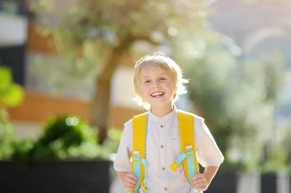 Little Schoolboy Joyfully Goes School Holiday Child Yard Schoolhouse Quality — Photo
