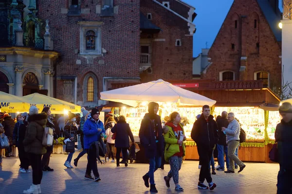 Krakow Poland December 2021 Traditional Street Christmas Fair People Celebrating — Fotografia de Stock