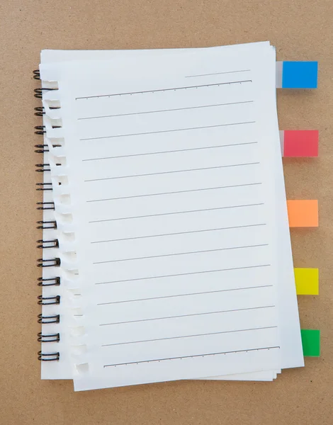 Notebook met tag — Stockfoto