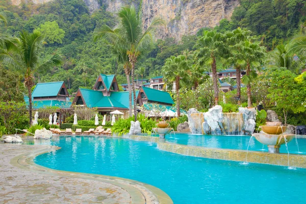 Piscina na praia — Fotografia de Stock