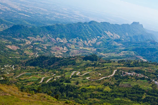 Dağlarda yol — Stok fotoğraf