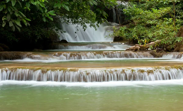 Huai mae khamin wasserfall — Stockfoto